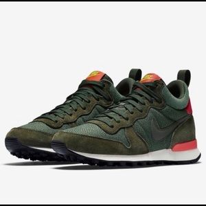 Nike Internationalist Mid